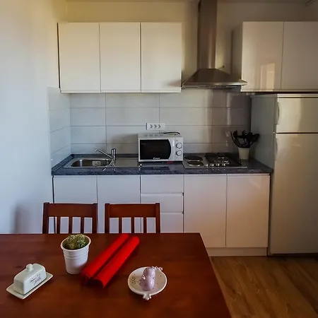 Sandra Apartment *