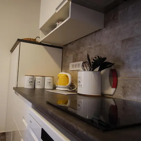 Sandra Apartment *