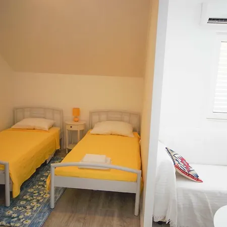 Sandra Apartment *